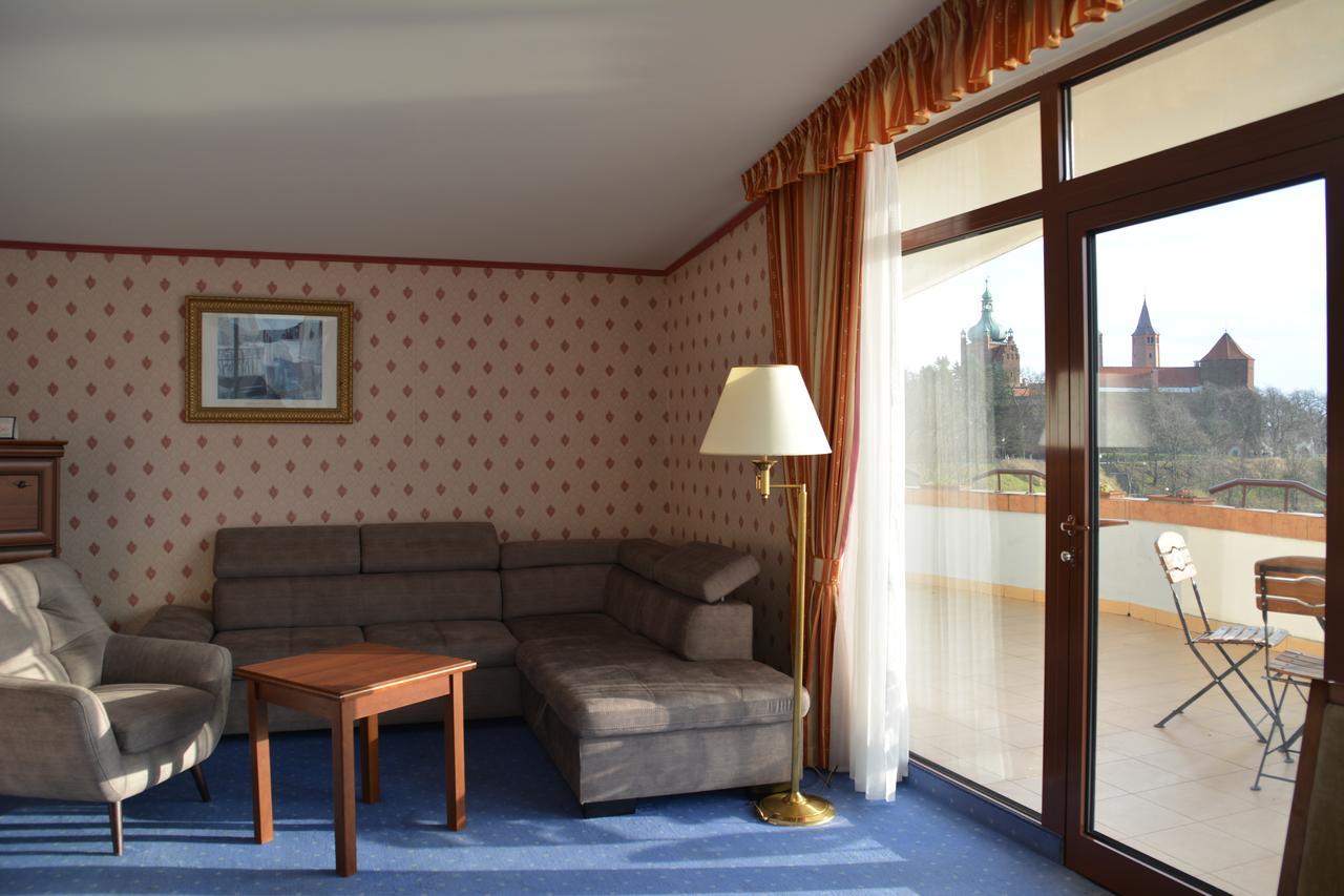 Hotel Starzynski Plock Bagian luar foto