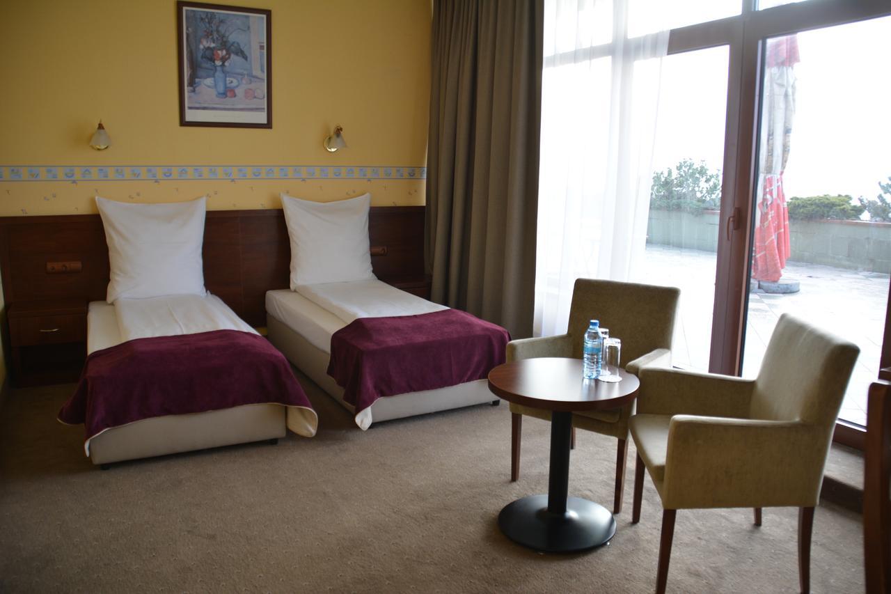 Hotel Starzynski Plock Bagian luar foto