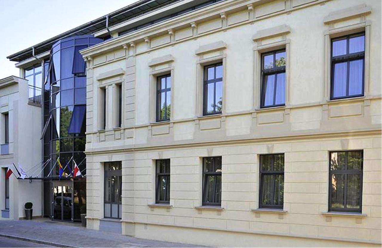 Hotel Starzynski Plock Bagian luar foto