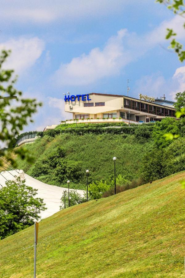 Hotel Starzynski Plock Bagian luar foto